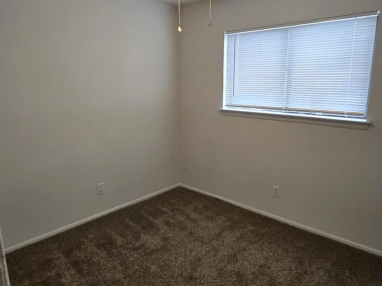 4708 Tennessee St NE — Photo 7