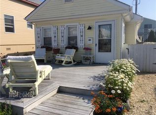 226 W 17th St, Ship Bottom, NJ 08008