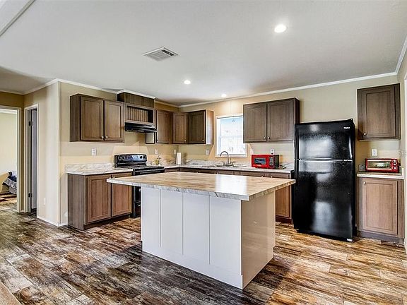 4th image of 6443 Mangrove Dr