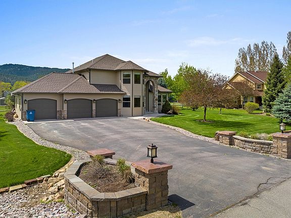 4th image of 2989 Sandalwood Ct