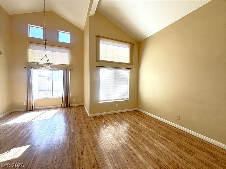 1324 Nugget Creek Dr — Photo 2