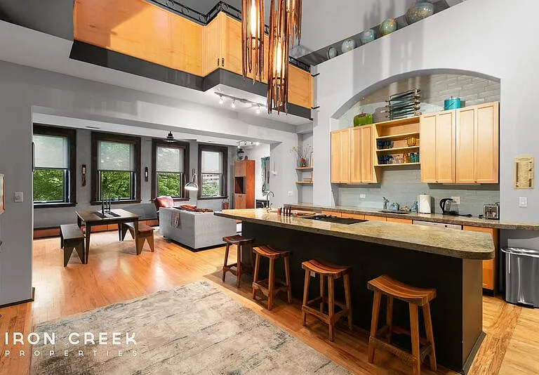 32 Broadway St #320 — Photo 2