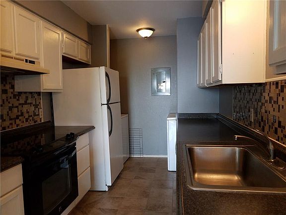 5th image of 7252 Mansions Dr APT M2