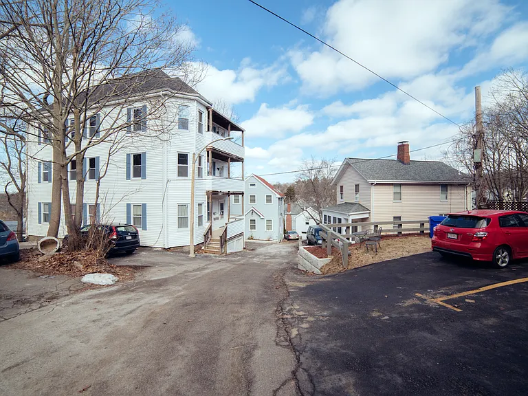 Duffley Ct — Photo 26