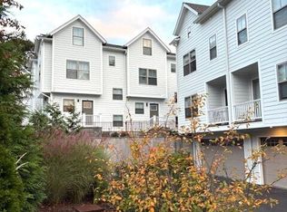 1 Howard Ave #B2, Norwalk, CT 06855