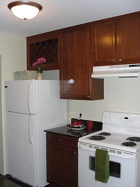 3rd image of 1420 Terrace Dr APT 201
