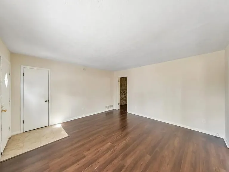 6675 Leisure Trl — Photo 20