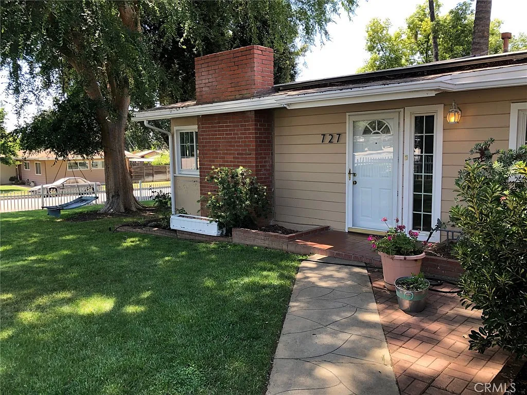 3 bed, 1400 sqft, $2,950 — Photo 3