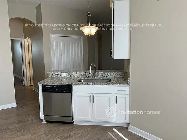 402 Sycamore Springs St — Photo 5