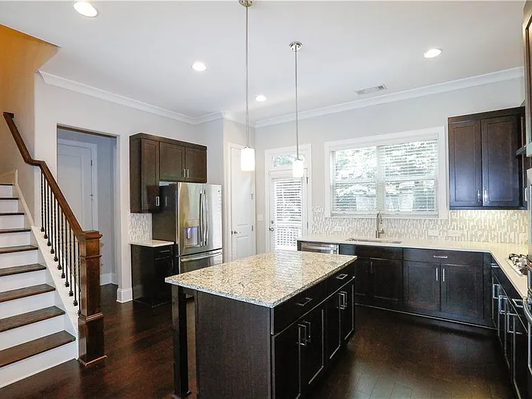 1920 Townsend Ct — Photo 16