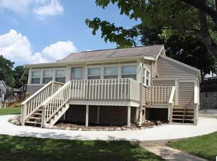 1716 Tennis Ct, Pleasant Lake, MI 49272
