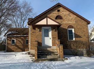 726 Walnut St, Lemont, IL 60439