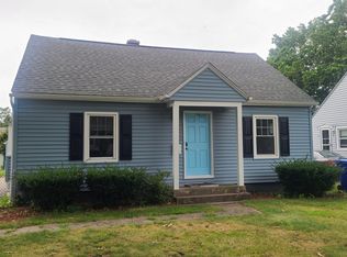 38 Drexel St, Springfield, MA 01104