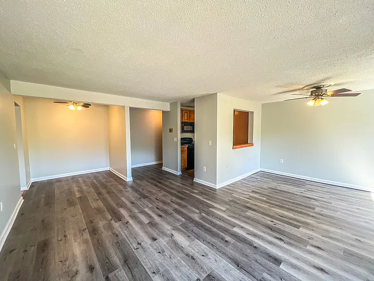 175 Mill Pond Rd #102 — Photo 12