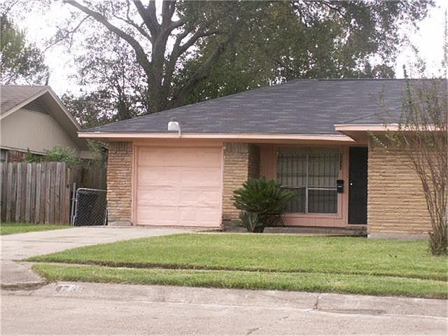 2nd image of 4230 Knotty Oaks Trl