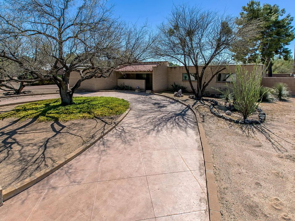 1st image of 7602 E Calle Los Arboles
