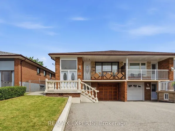 302 Hullmar Dr, Toronto, ON M3N 2G1