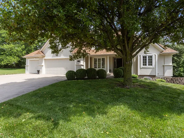 2001 NW 82nd Ct, Kansas City, MO 64151