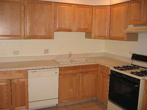 4th image of 3350 N Carriageway Dr Unit 320