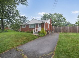 1100 Scott Ave, Rockville, MD 20851