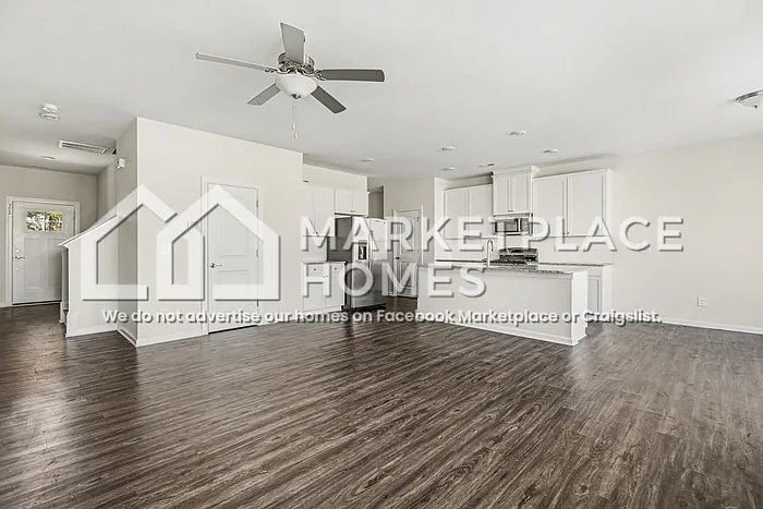 3 bed, 2.5 bath, 2016 sqft, $2,132 — Photo 4
