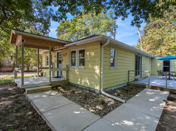 3481 Dearborn Pl, Coloma, MI 49038