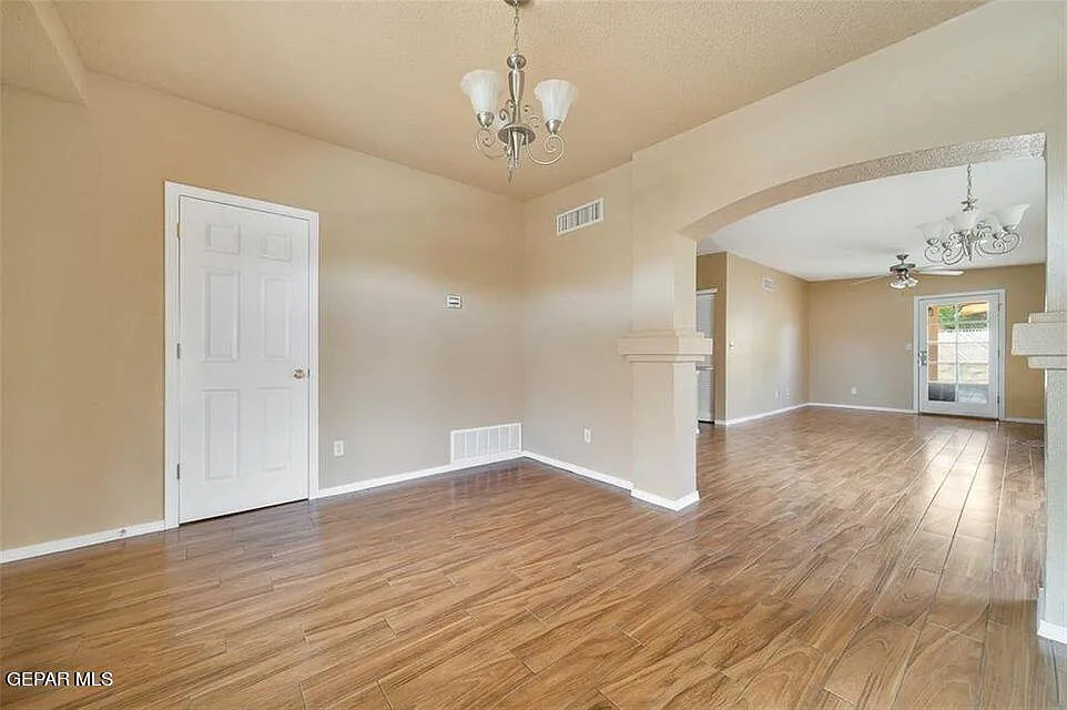 Building Photo - 4053 Tierra Bronce Dr