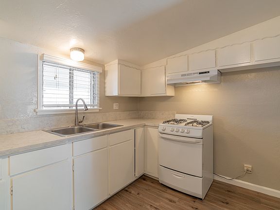 5th image of 329 Alvarado St #C