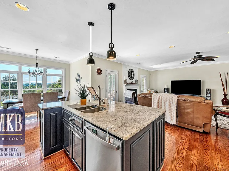 7621 Nandina Dr — Photo 18