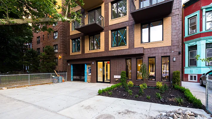 Rented by Nooklyn NYC LLC | media 4