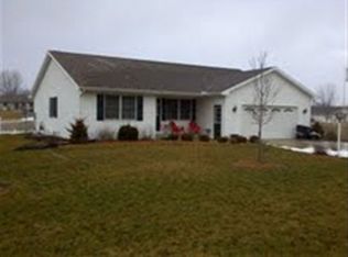 850 E Country Ln, Shipshewana, IN 46565