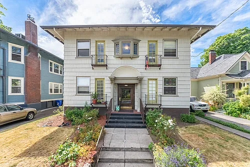 1915 NE 16th Ave #3 Photo 1
