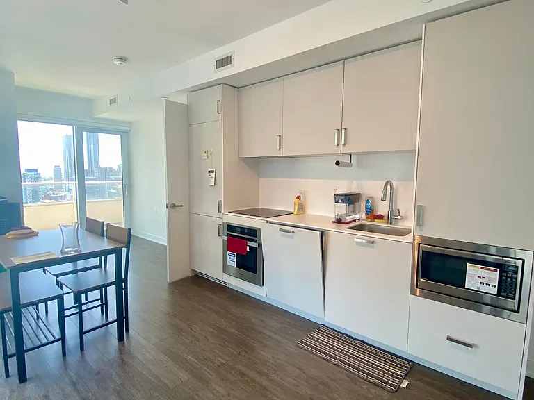 88 Queen St E #3103 — Photo 3