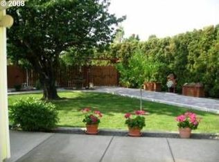 2329 Oregon Ct, Woodburn, OR 97071