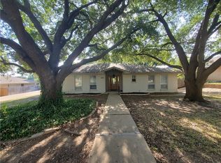 6763 Winchester Ct, Fort Worth, TX 76133
