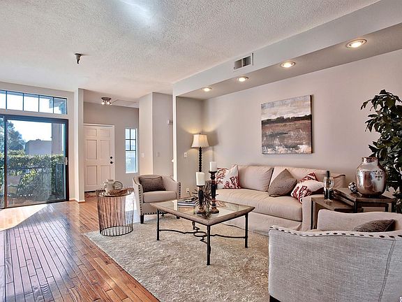 3rd image of 844 Magnolia Ave APT 10