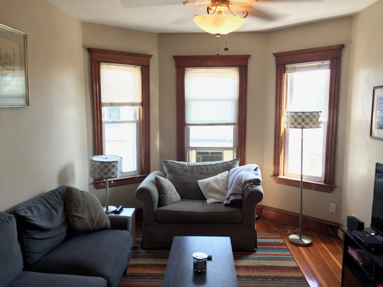 3 bed, 950 sqft, $2,900 — Photo 4