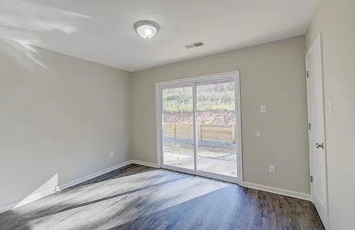 214 Poplar St #1 Photo 1