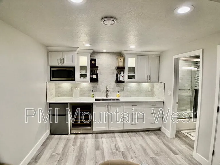707 S Miller Ave — Photo 18
