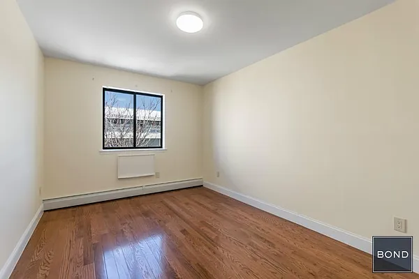 Rented by Bond New York | media 9