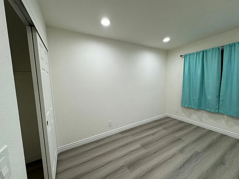 7893 Cerritos Ave — Photo 12