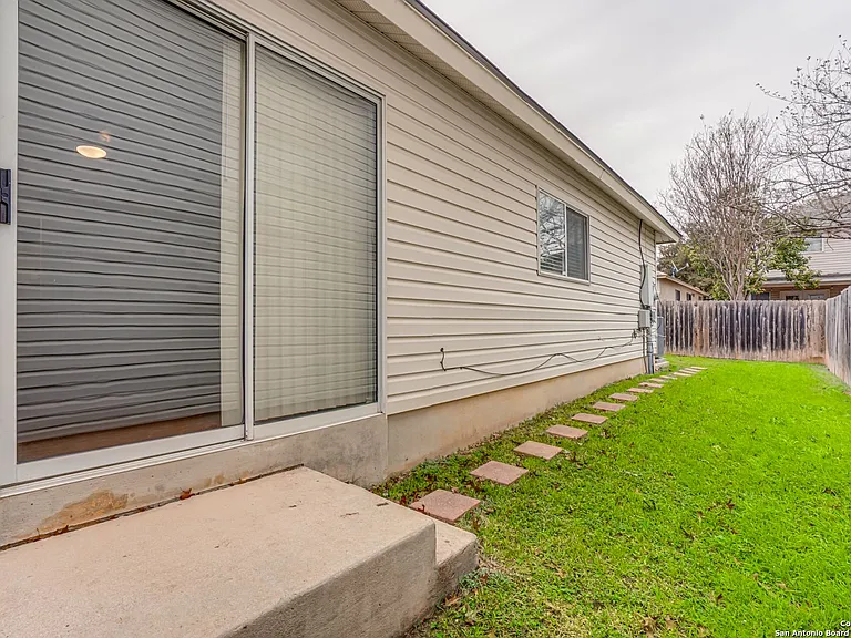 16522 Alwick Ln — Photo 26