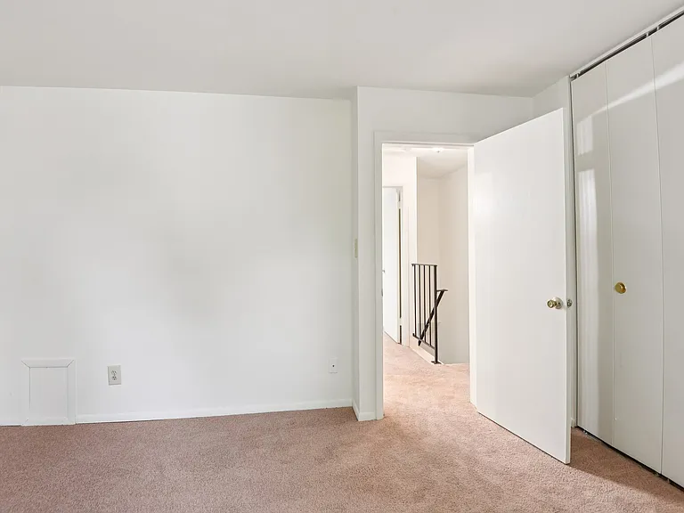 Howard Hills Rental Townhomes and Duplexes — Photo 39