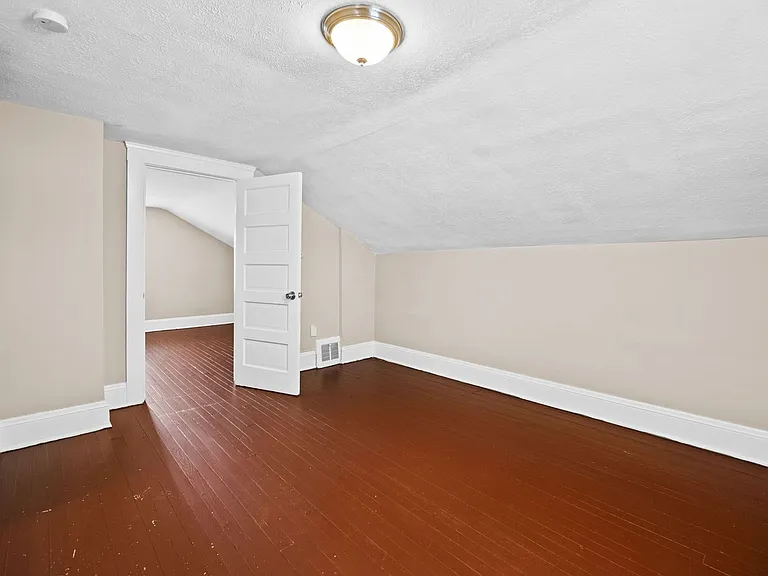 153 Henry St — Photo 12