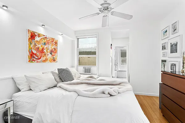 Rented by Corcoran | media 27