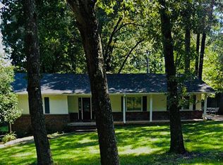 2402 Maple Rd, Corinth, MS 38834