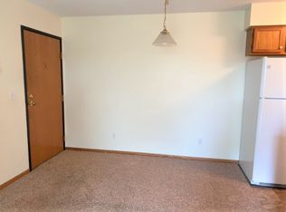 3425 Queen Dr SW #8, Cedar Rapids, IA 52404