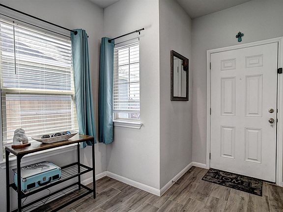 5th image of 205 Driftwood Ln