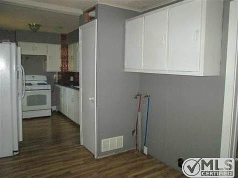 Kitchen / utiltiy