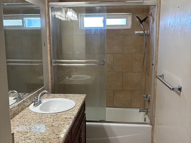 448 Coffee Rd — Photo 3